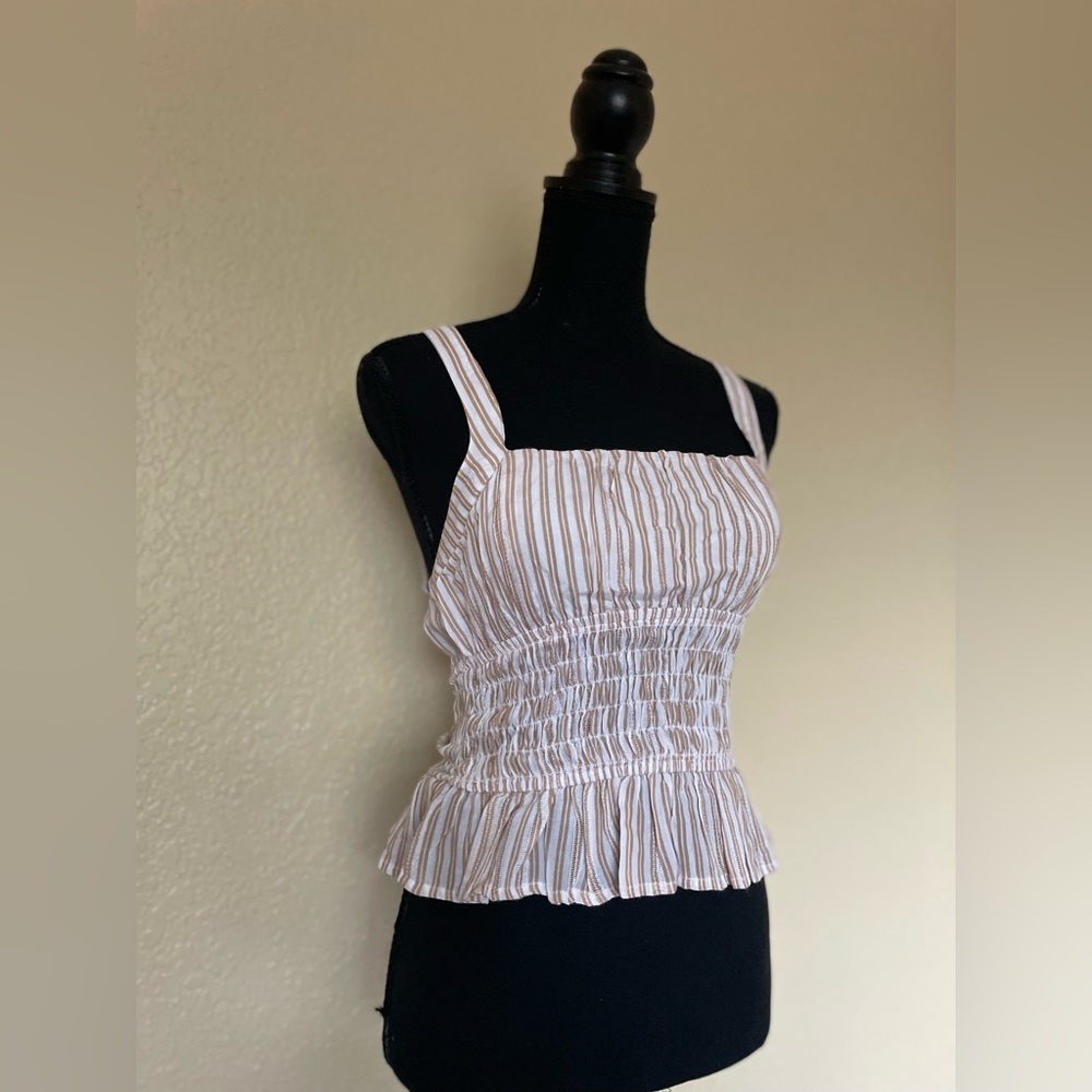Flowy Tank Top - Picture 4 of 5